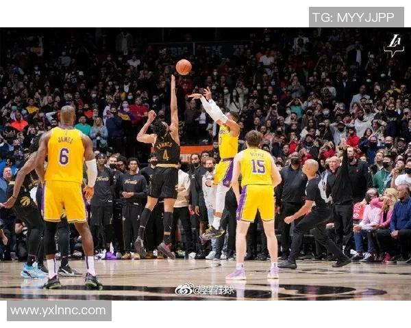 猛龙与勇士激战回顾11月30日精彩比赛录像分析与亮点总结